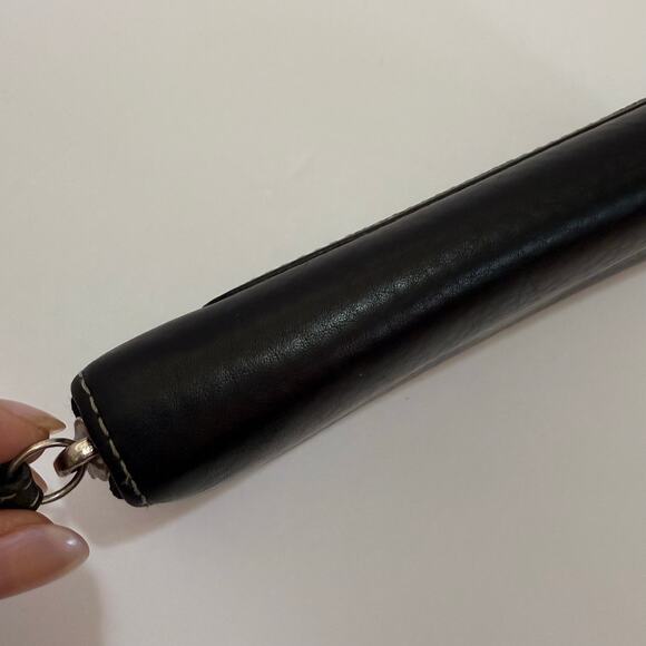 Coach Zip Around Black Pebbled Leather Wallet with Lilac Inside, VGC - Picture 4 of 10